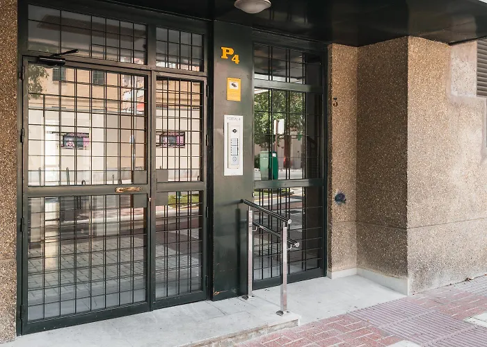 Avenida del Sur con parking